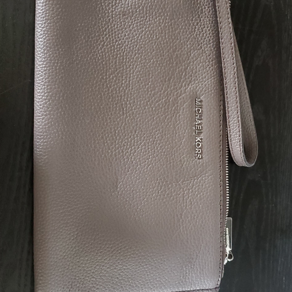 Gray wristlet